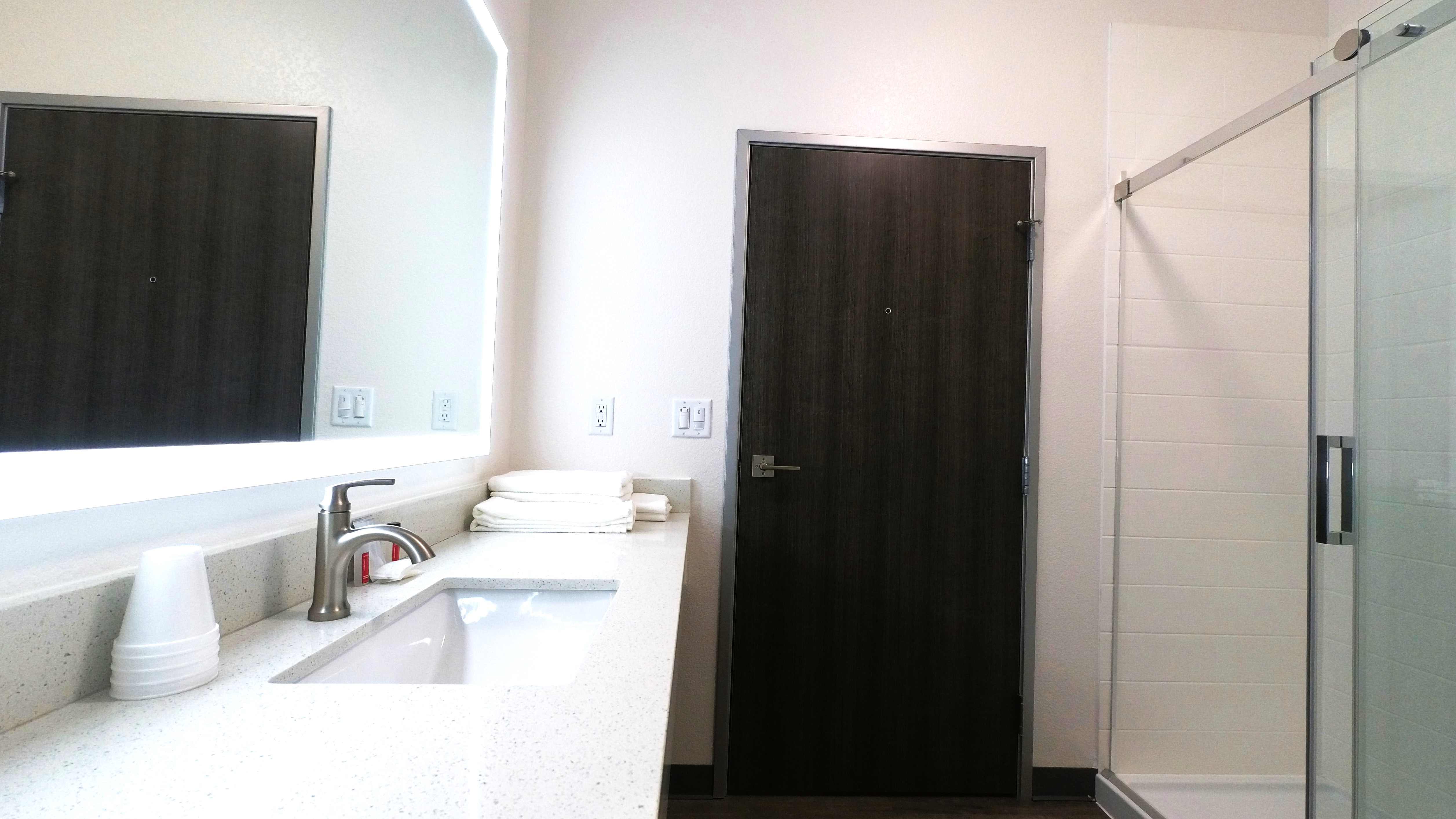 Bevens Creek Inn - Stay Suites Photo