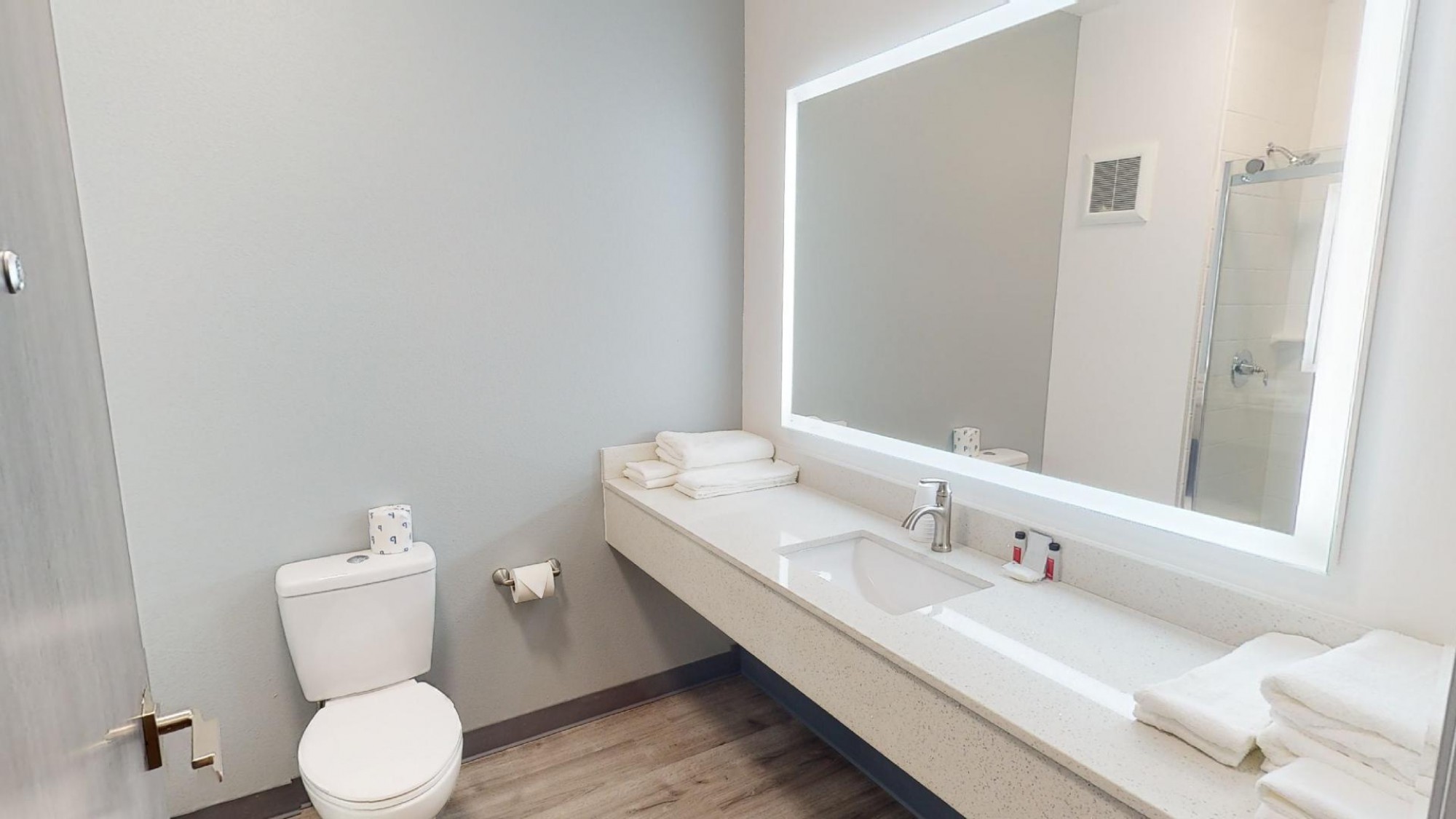 Jacuzzi Suite
